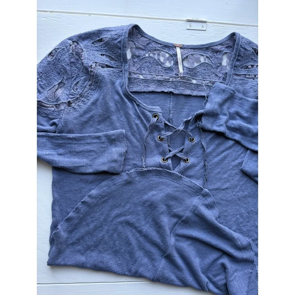Free People XS Blue Henley Lace-up Long Sleeve Paisley Shirt Top Peasant Boho‎